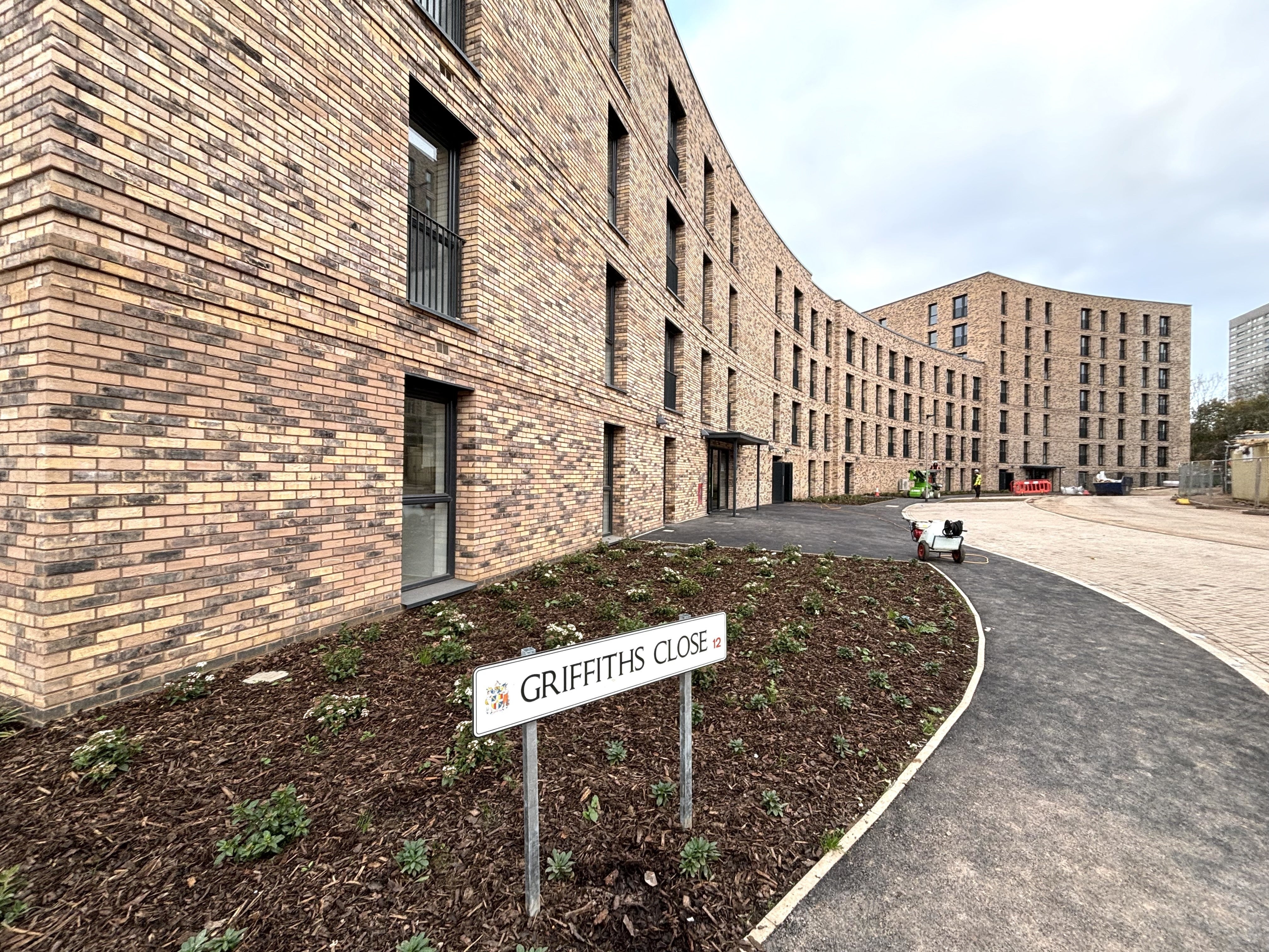 Flat Griffiths Close in Birmingham
