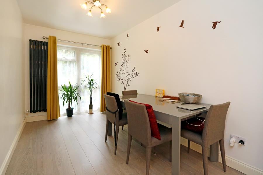 House Oak Hill Crescent in Greater London