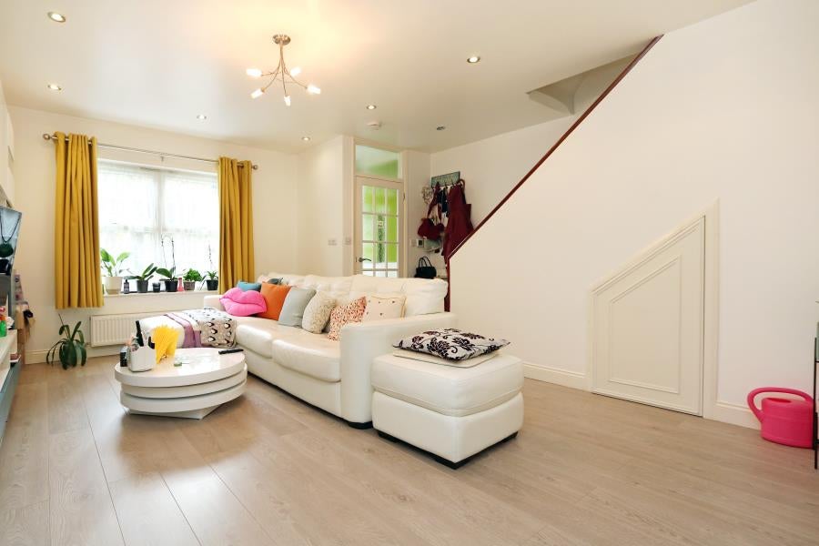 House Oak Hill Crescent in Greater London