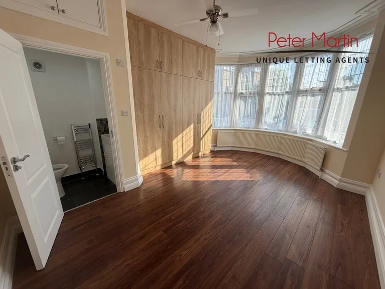 Flat Portsdown Mews in Greater London