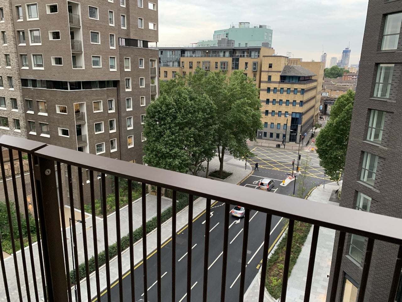 Flat Sayer Street in Greater London