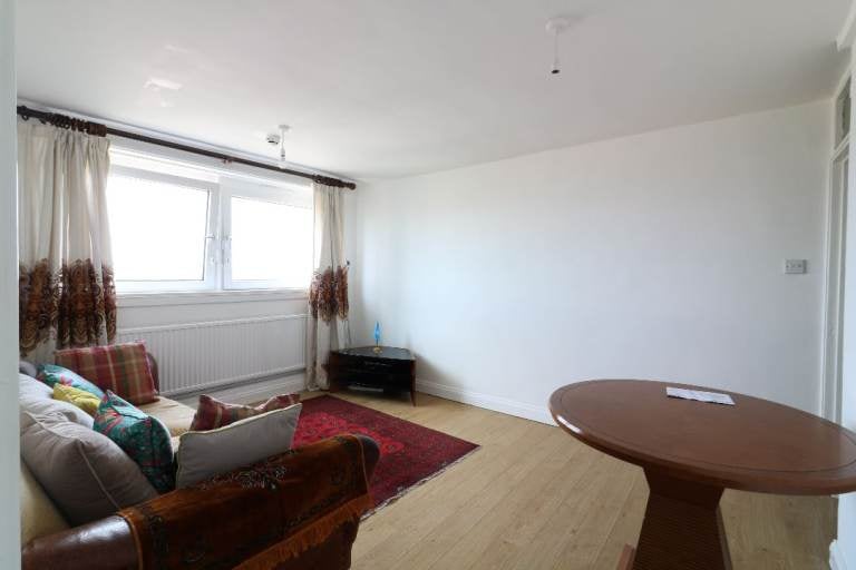 Flat Altair Close in Greater London