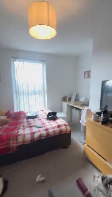 Room Trinity Way in Salford