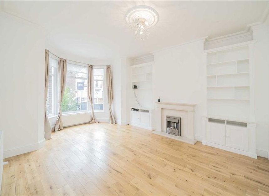House Cranhurst Road in Greater London