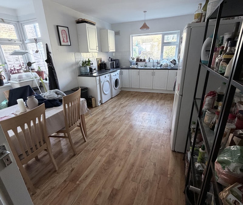 Room Glyn Road in Greater London