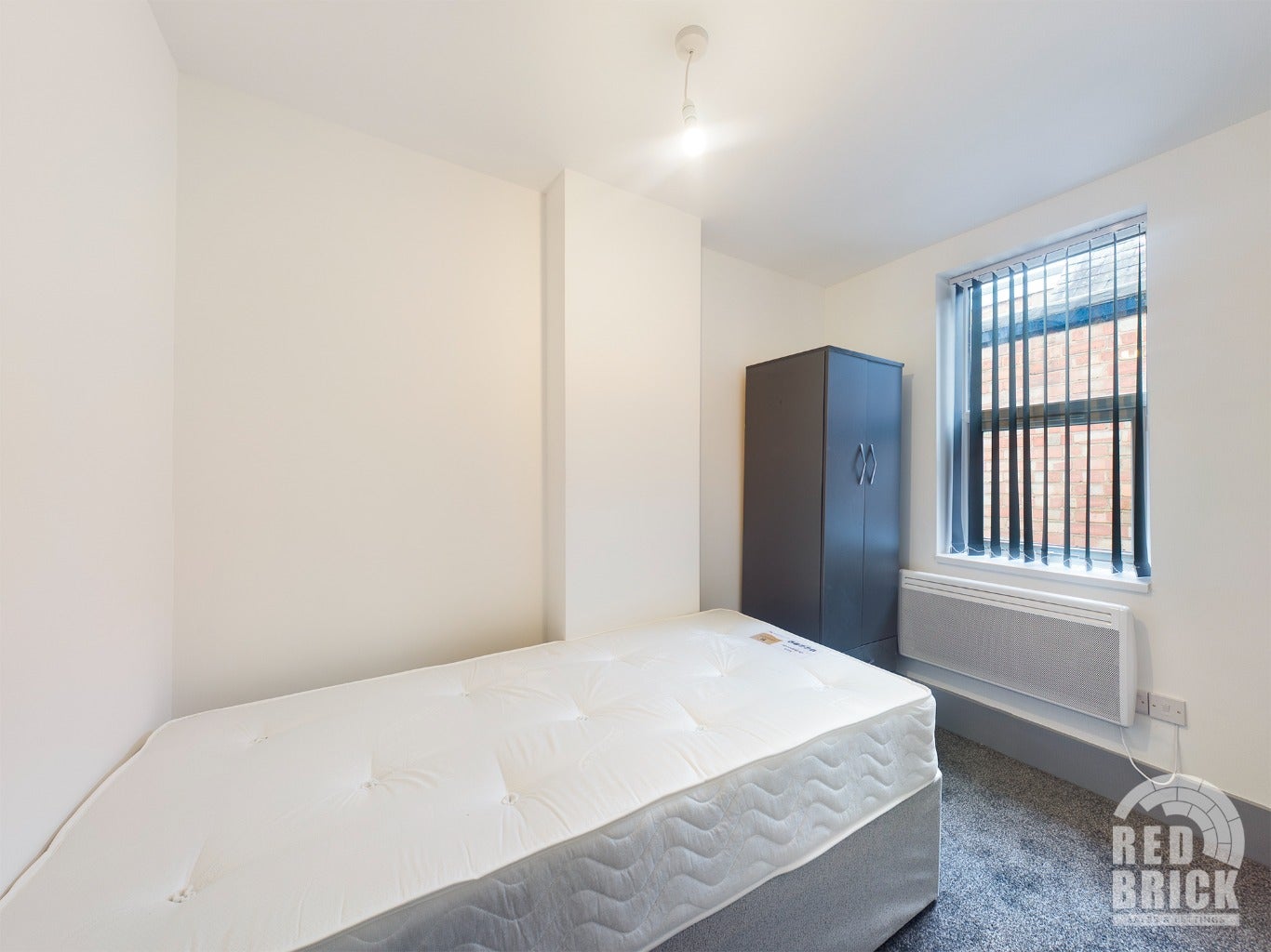 Room Clifton Road in Rugby