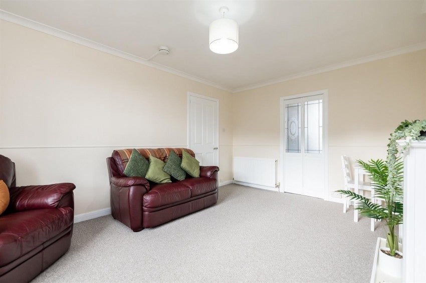 Flat Hilton Road in Aberdeen City