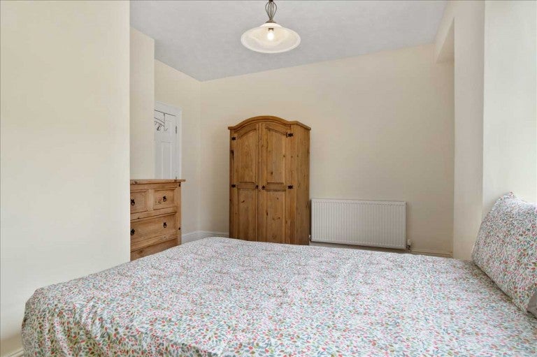 Room Guildford Street in Plymouth
