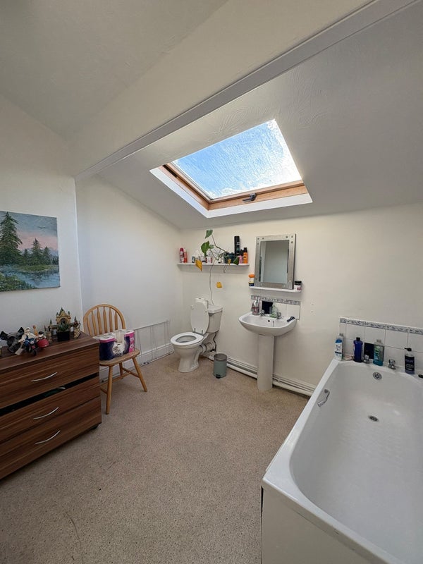 Room Keppel Road in Manchester
