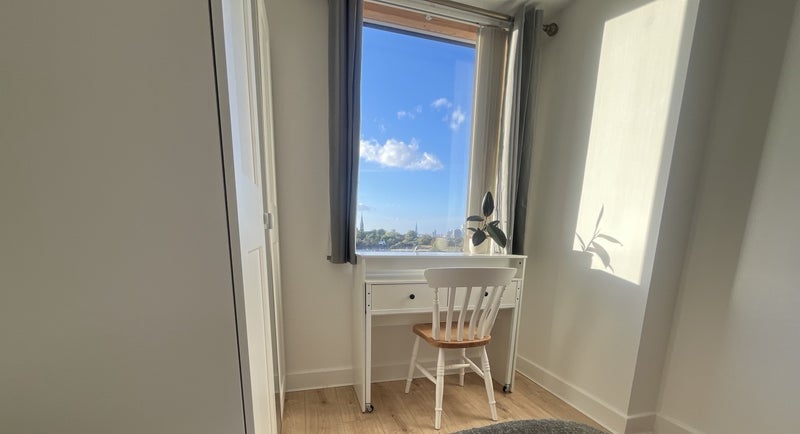 Room Veda Road in Greater London