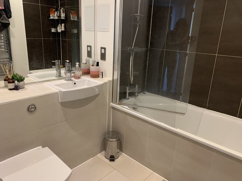 Room Whiston Road in Greater London