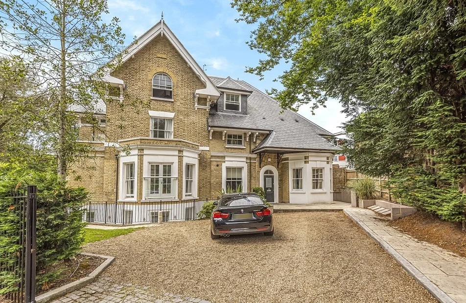 House Auckland Road in Greater London