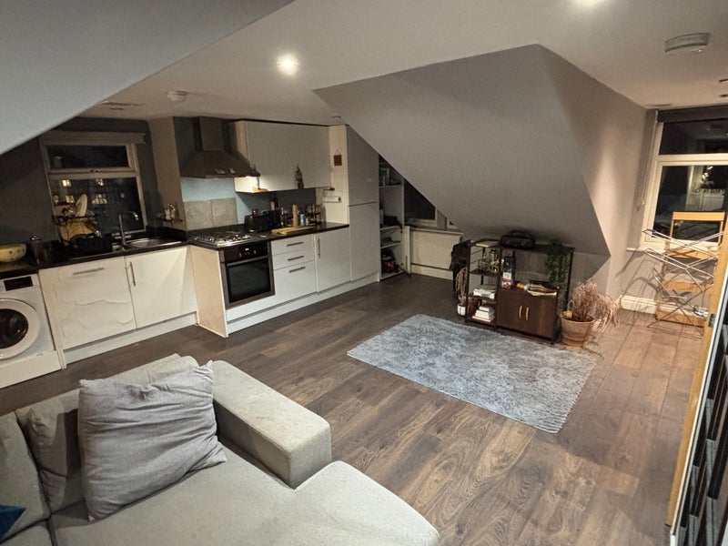 Room Woodland Mews in Greater London
