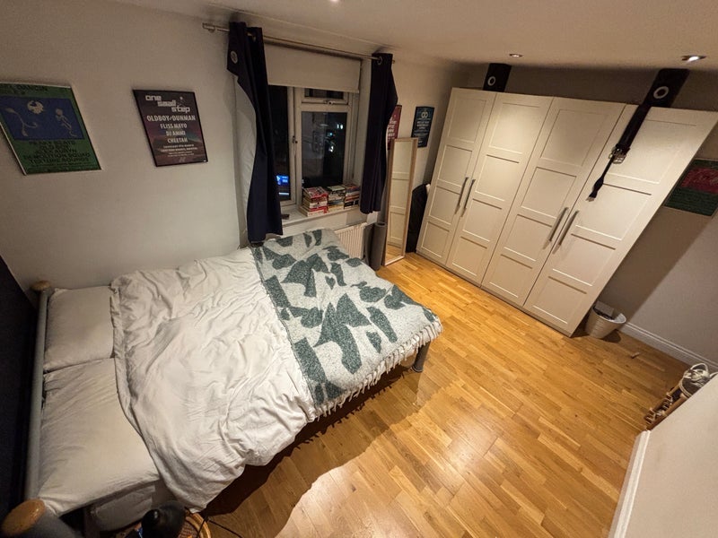 Room Woodland Mews in Greater London