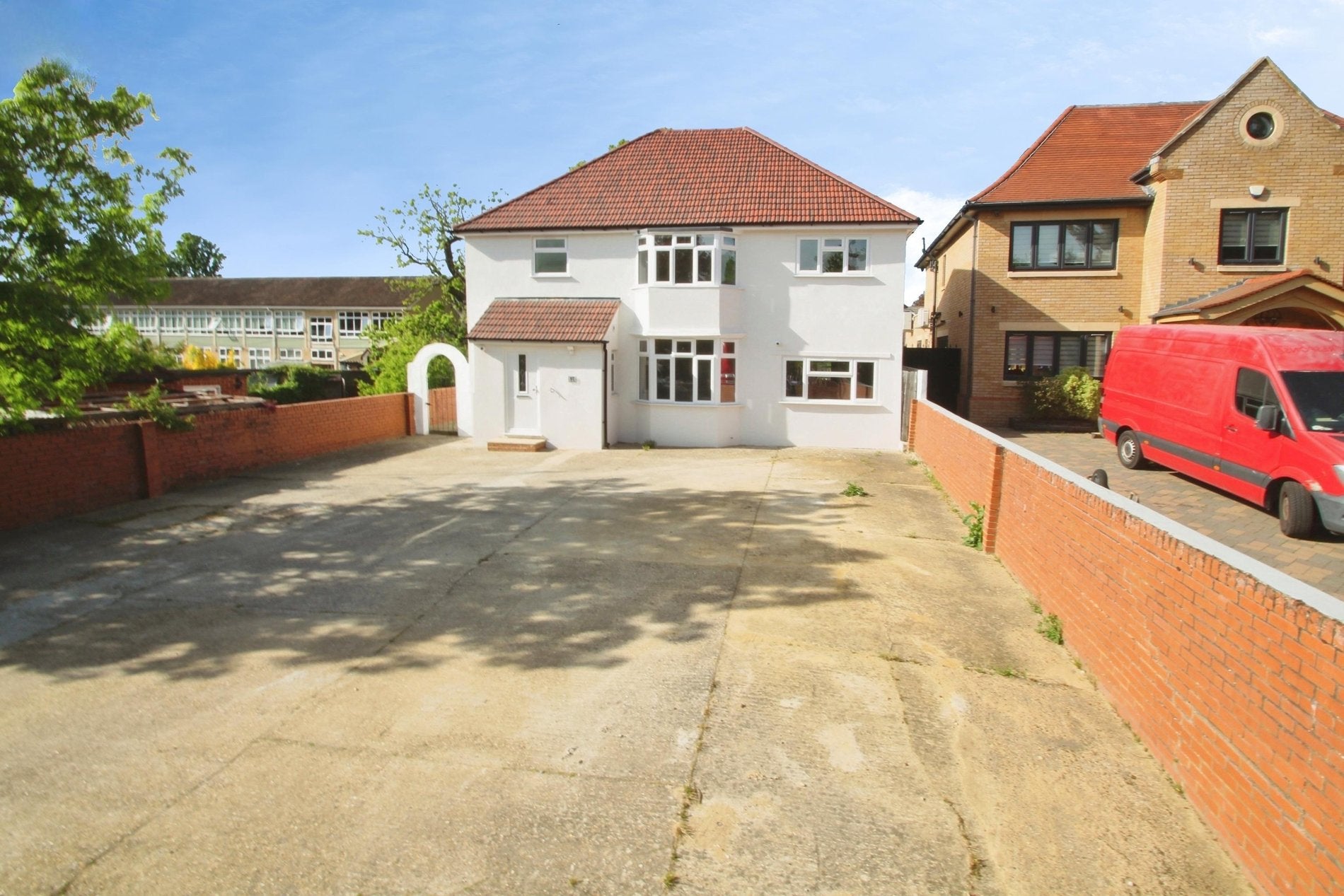 House Langley Road in Slough