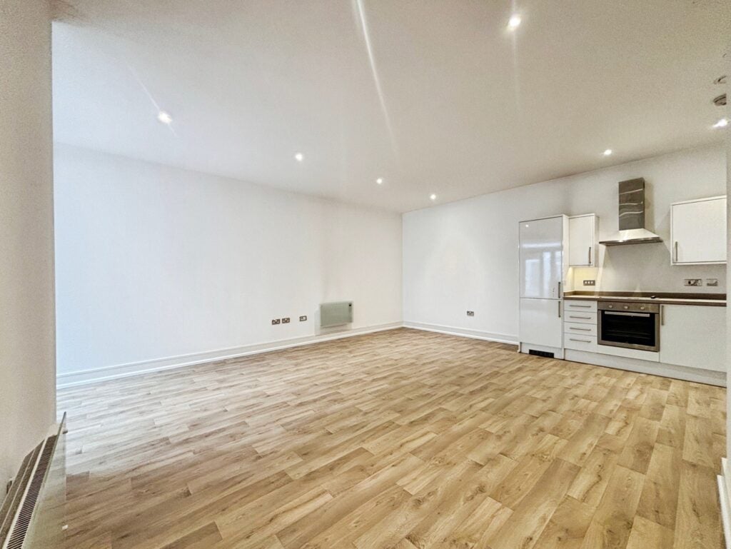 Flat Bartley Way in Hart