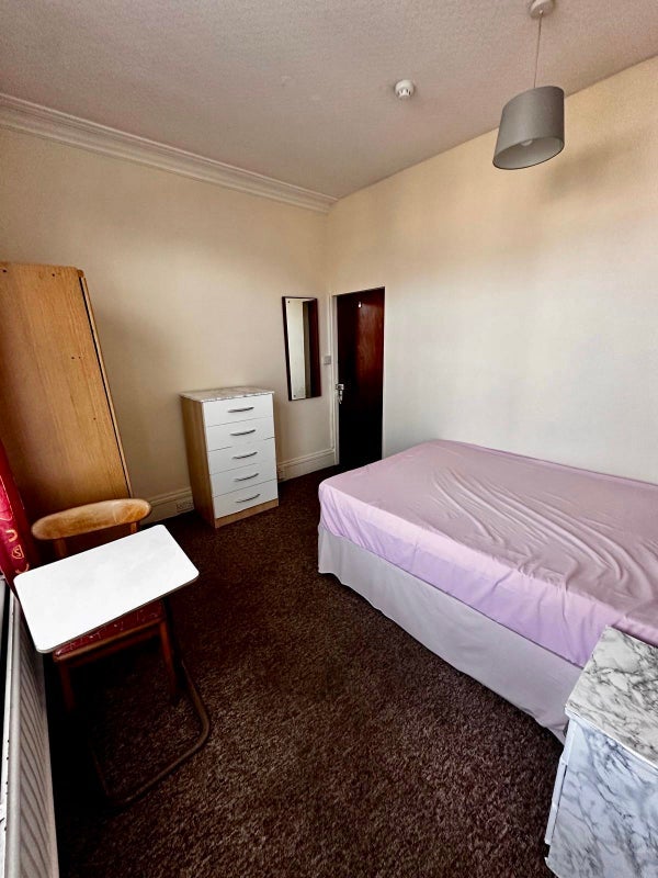 Room Sea Road in Bournemouth