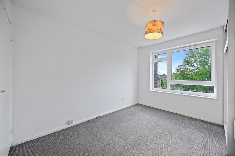 Flat Friern Park in Greater London