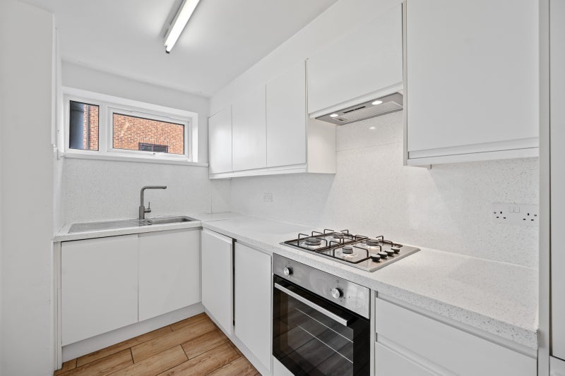 Flat Friern Park in Greater London