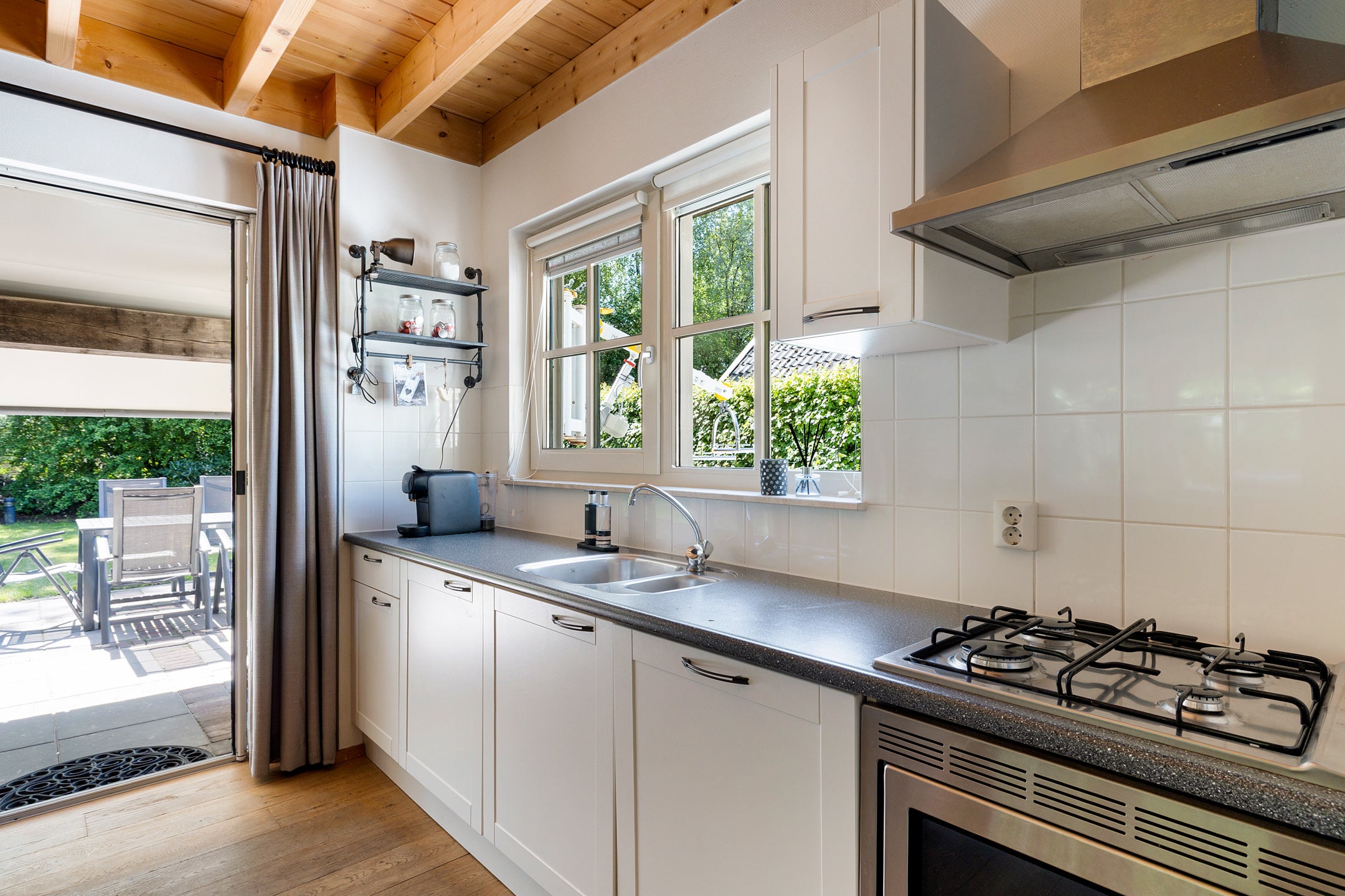 Vrijstaande woning te koop: Mr. J.B. Kanweg 3-8, Witteveen