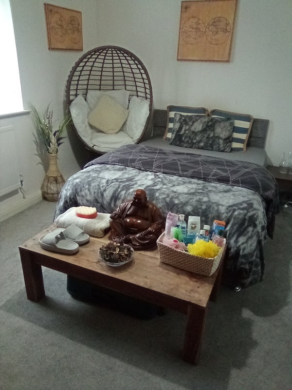 Room Burlington Street in Liverpool