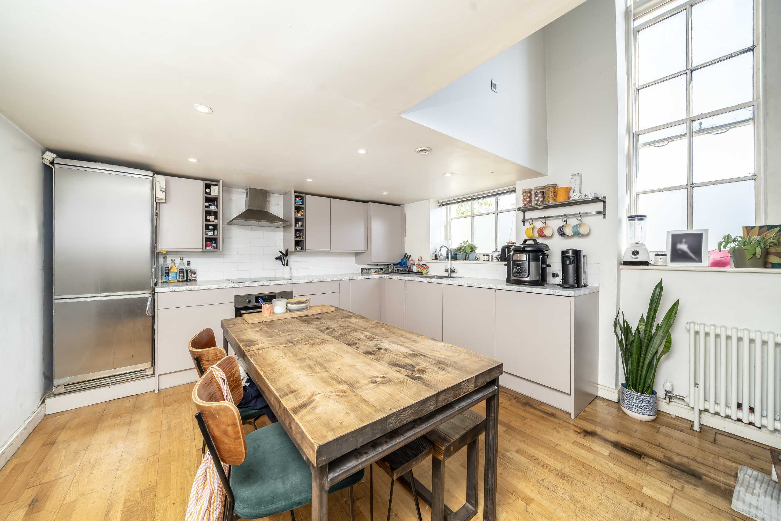 Flat Gatton Road in Greater London