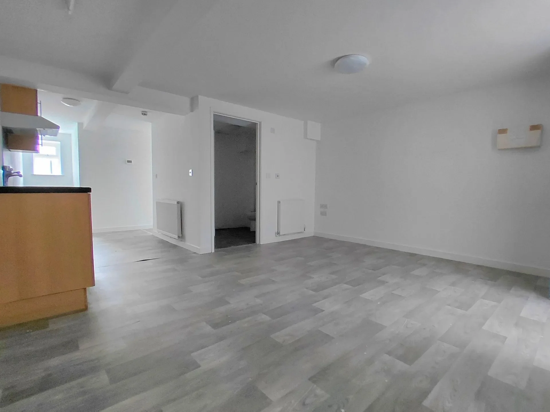 Flat Commercial Row in Pembroke Dock
