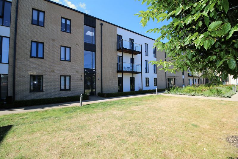 Flat Wenman Road in South Oxfordshire