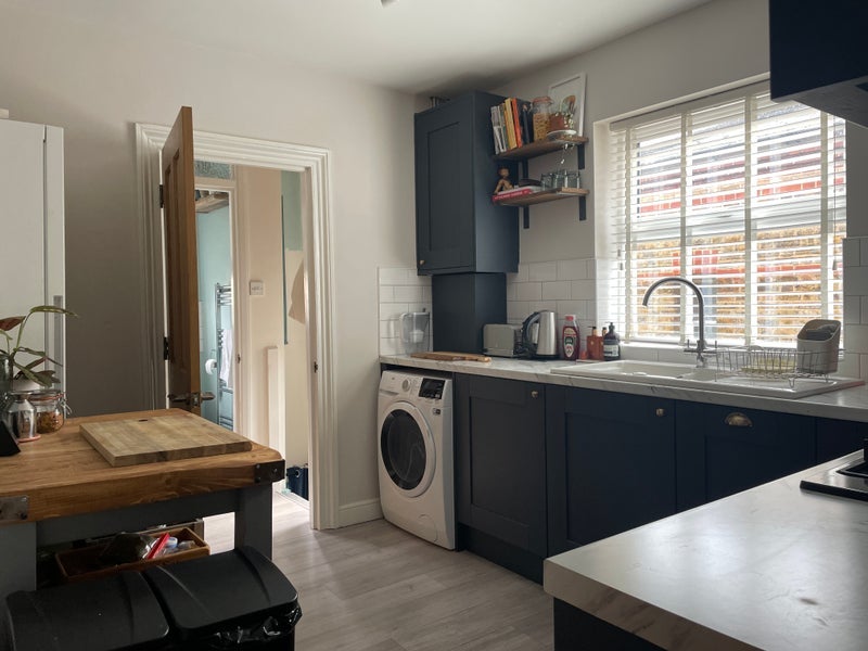 Room Edward Road in Greater London