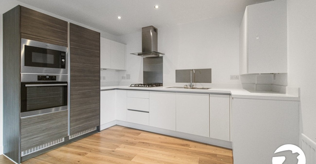 Flat Candy Dene in Ebbsfleet Garden City
