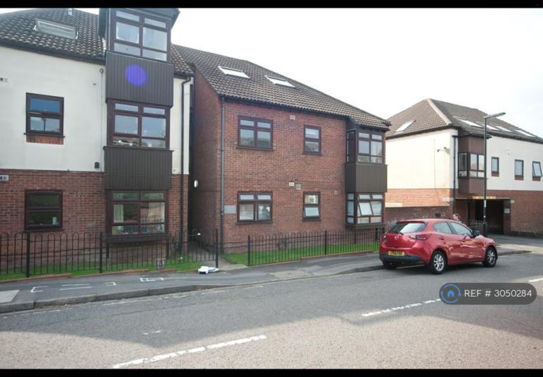 Flat Bullar Road in Southampton