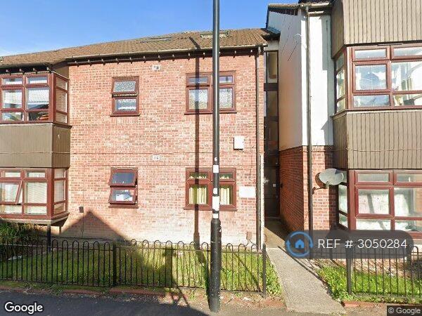 Flat Bullar Road in Southampton