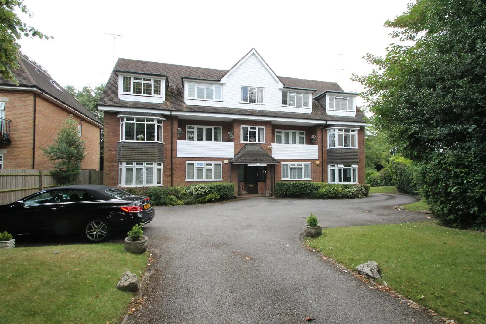 Flat High Road in Hertsmere