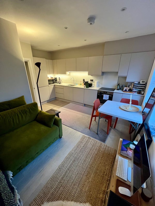 Room Southwell Road in Greater London
