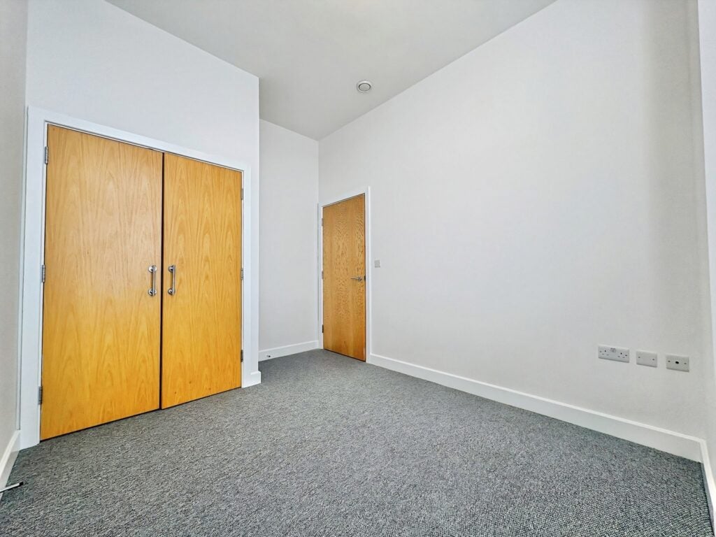 Flat Knoll Walk in Surrey Heath
