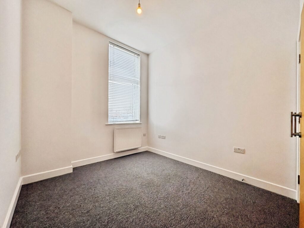 Flat Knoll Walk in Surrey Heath