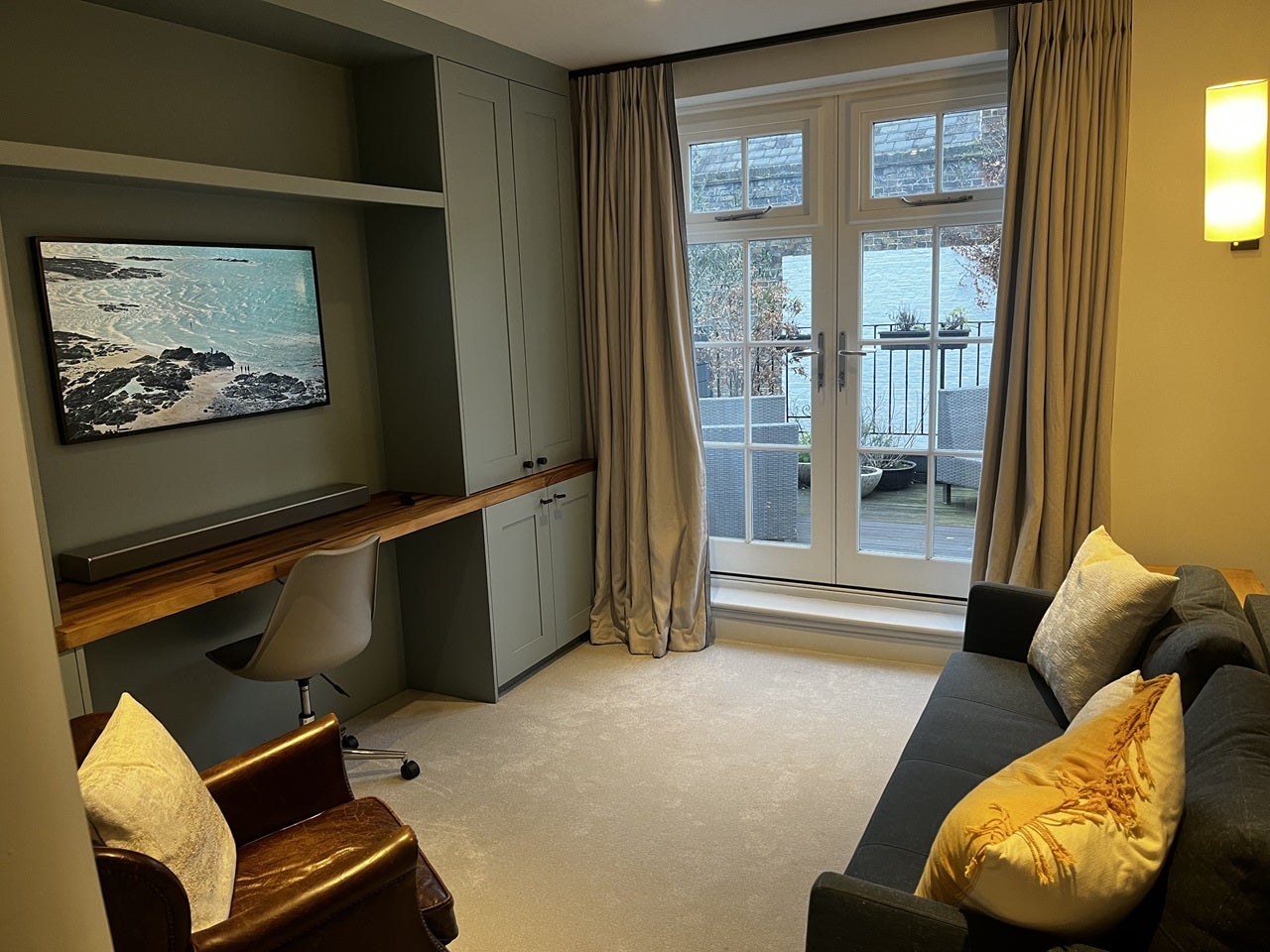 Room Altenburg Gardens in Greater London