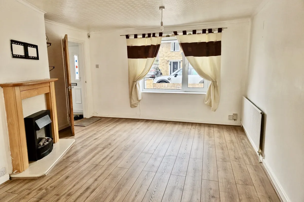 House Charnwood Drive in Doncaster