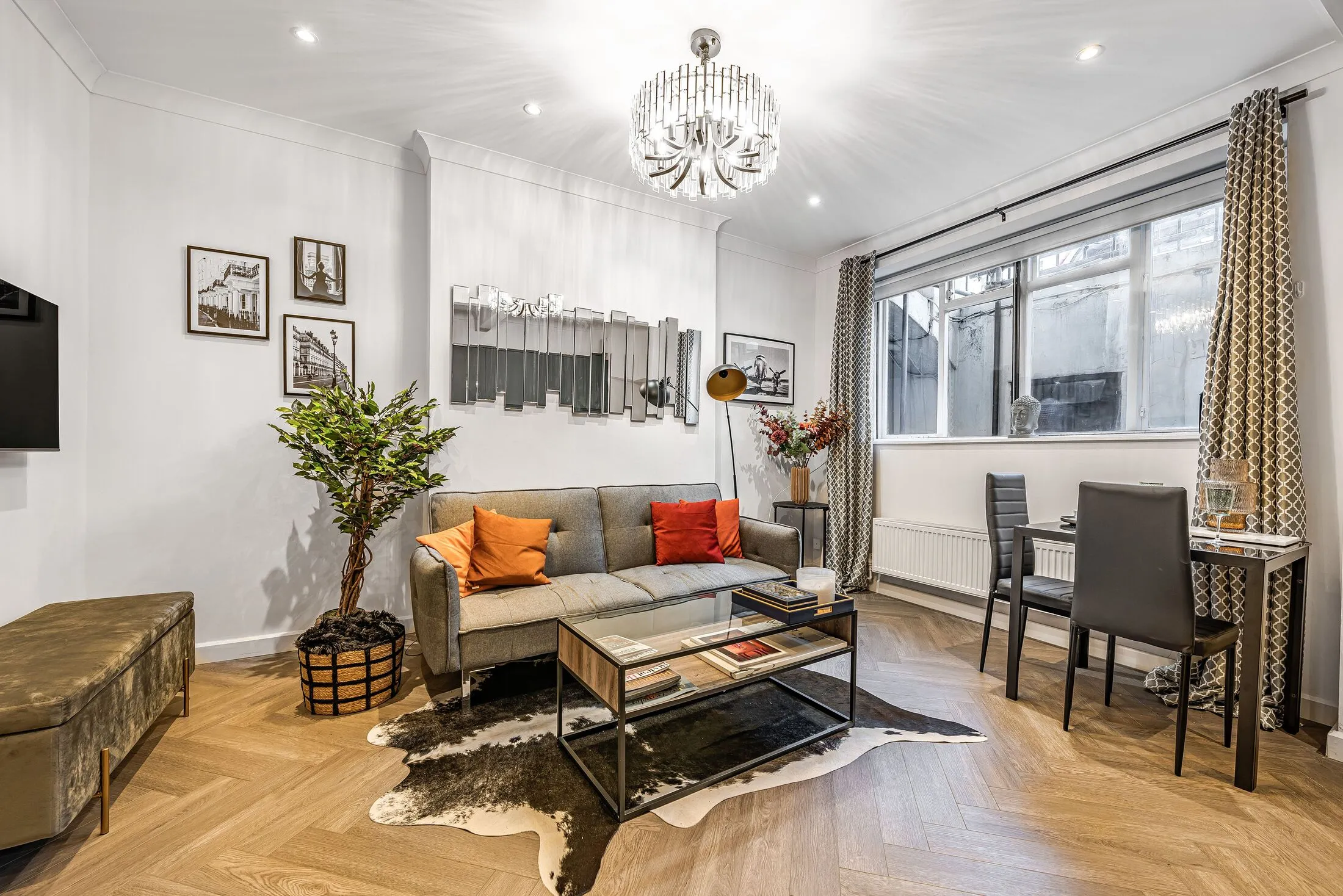 Flat Alderney Street in City of Westminster