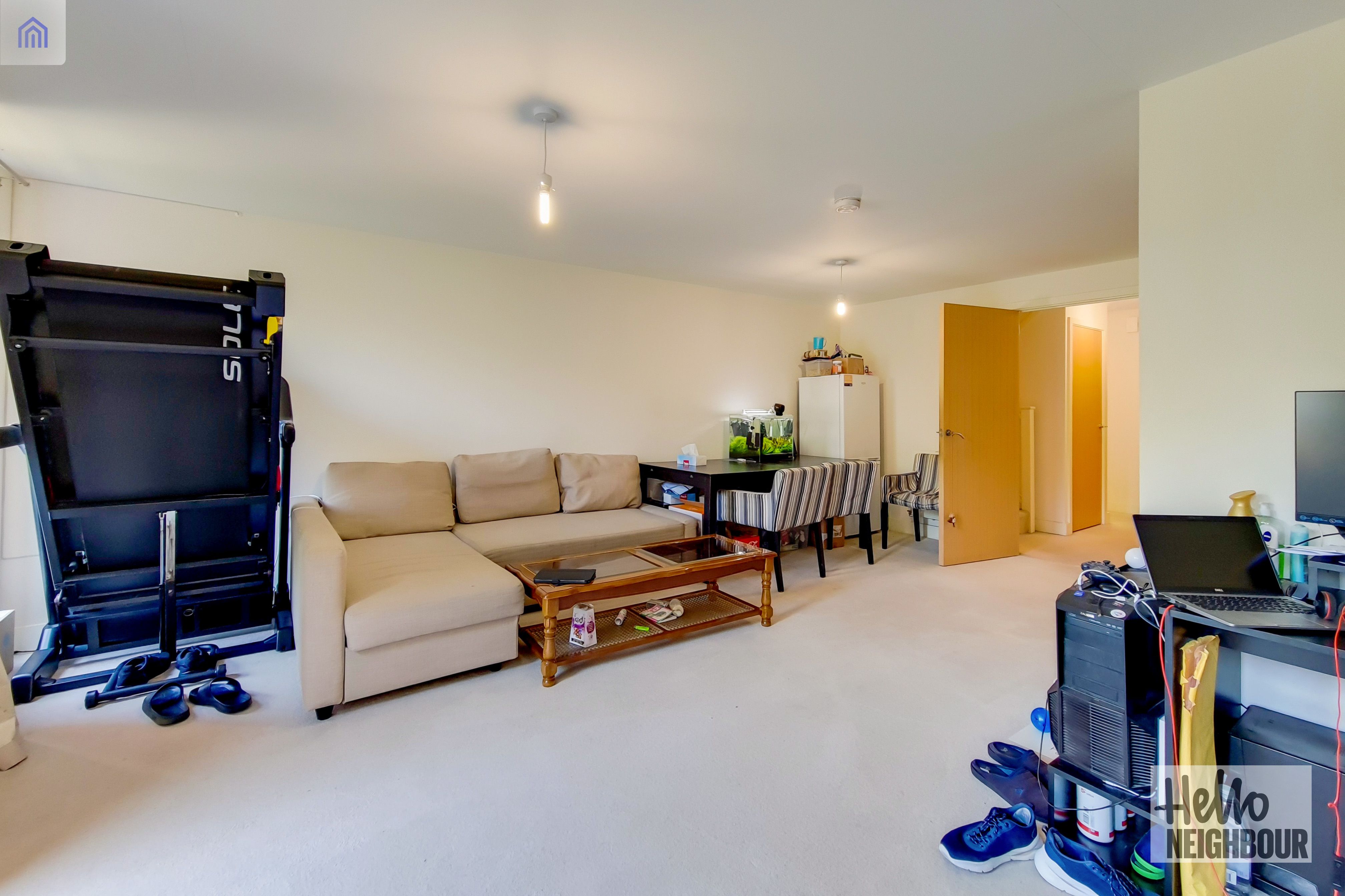 Flat Needleman Close in Greater London