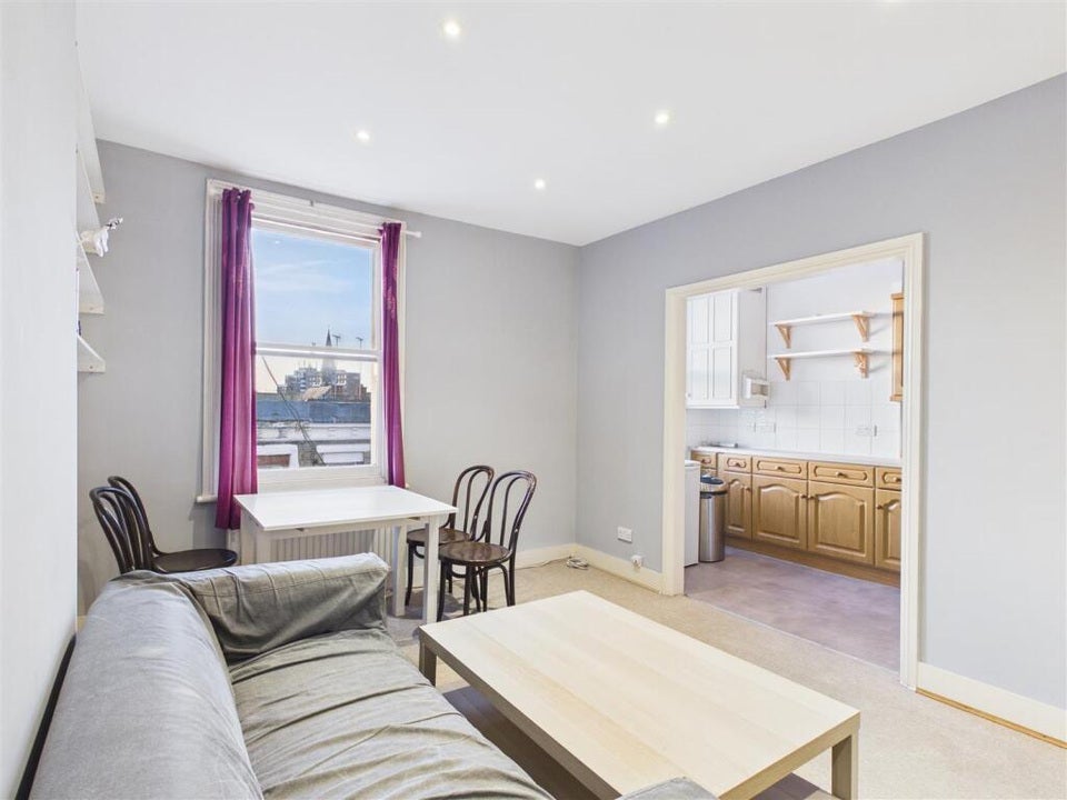 Flat Richmond Way in Greater London