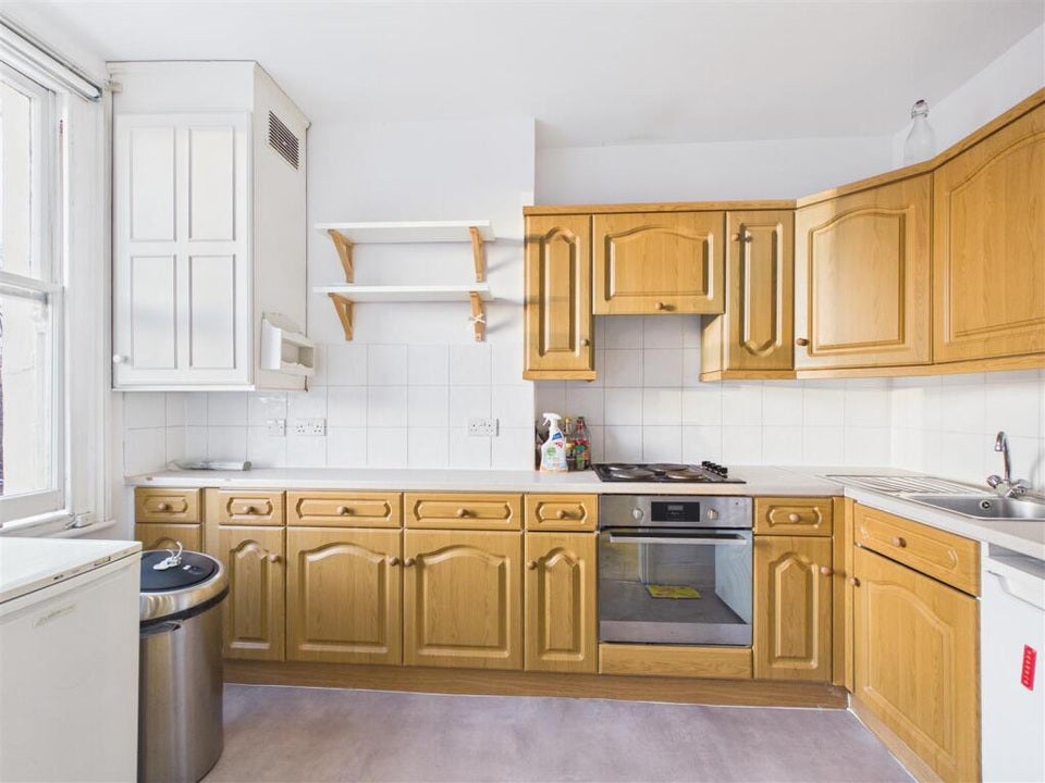Flat Richmond Way in Greater London