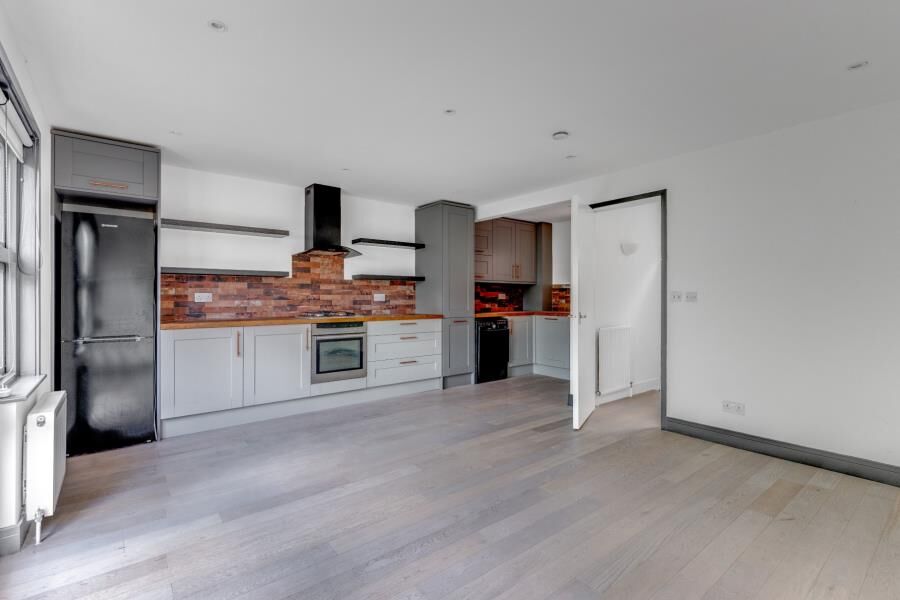 Flat Baynes Street in Greater London