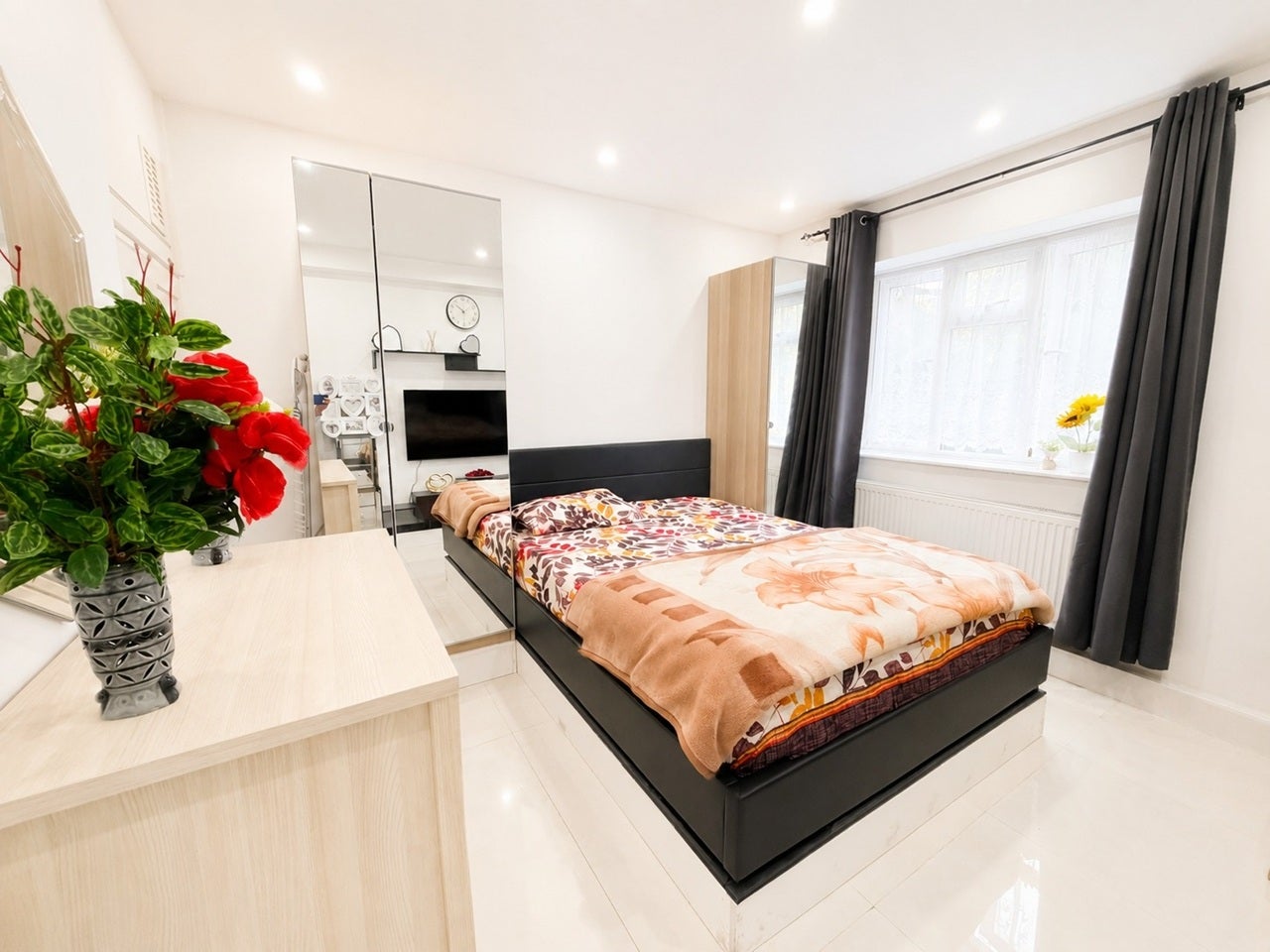 Flat Lochinvar Street in Greater London