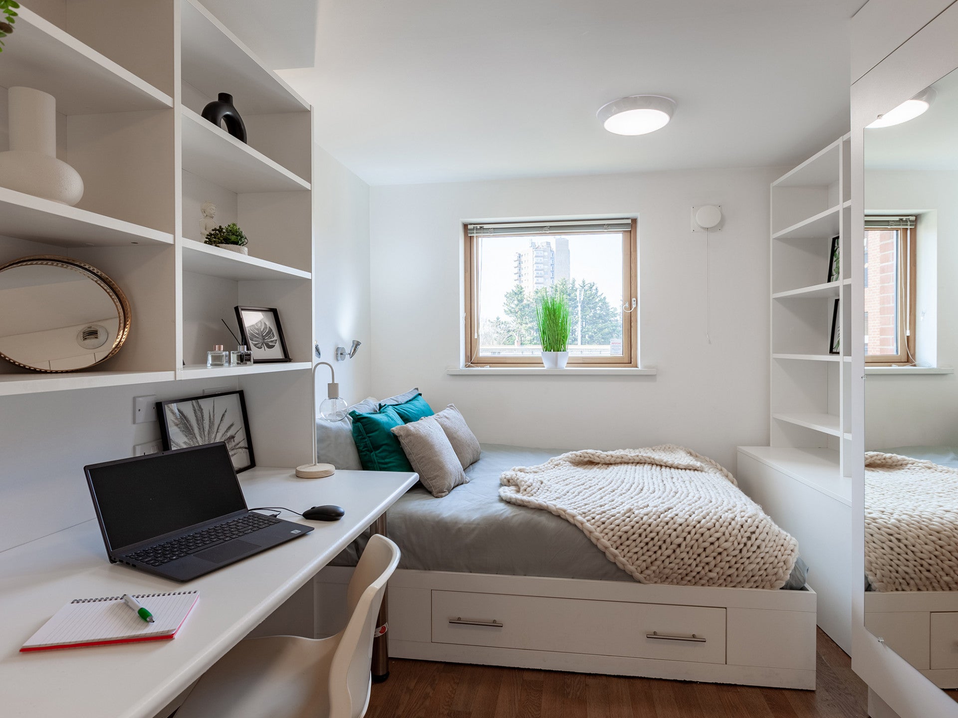 Flat Herne Hill in Greater London