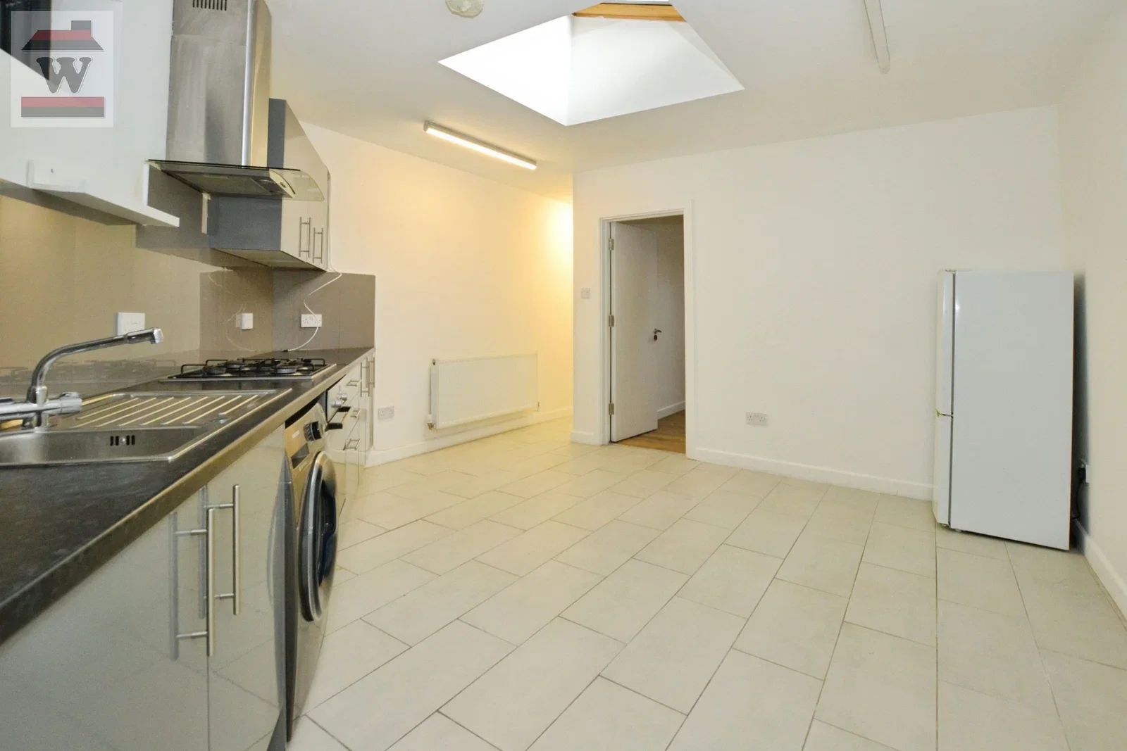 Flat London Road in Greater London