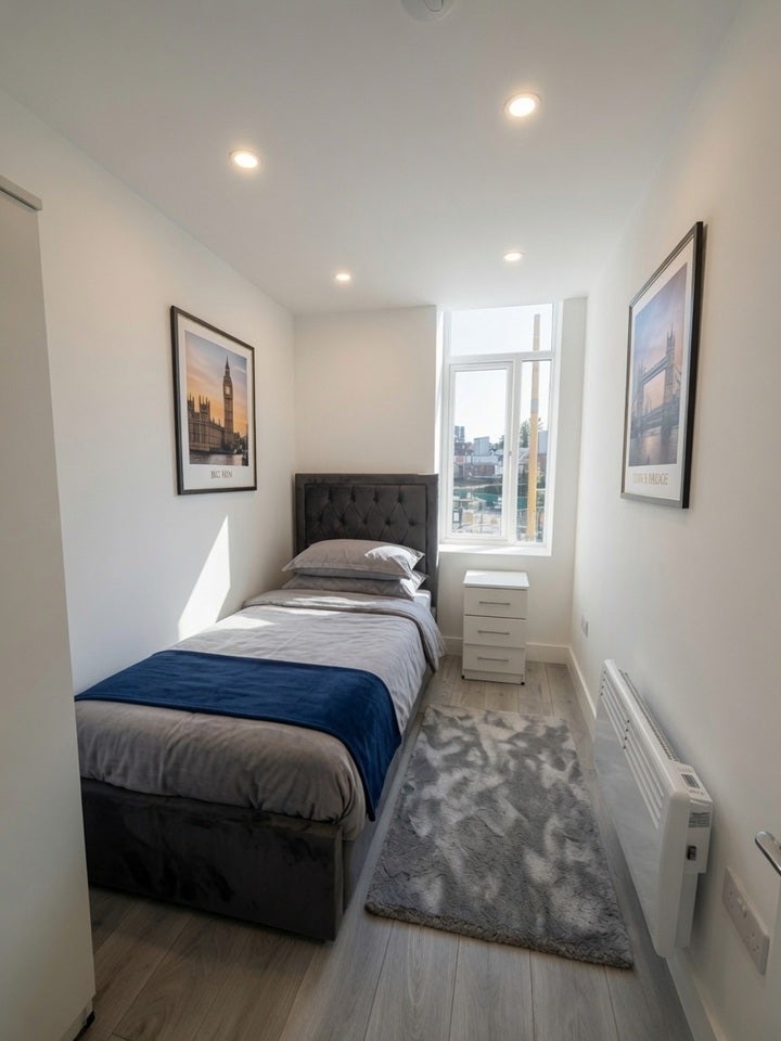 Flat Amhurst Road in Greater London