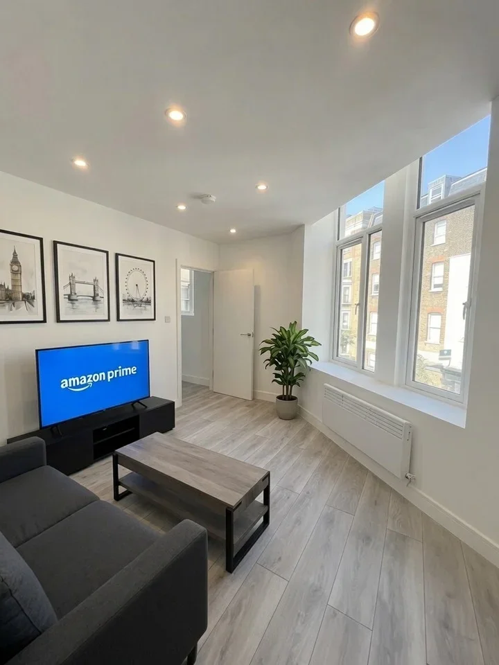 Flat Amhurst Road in Greater London
