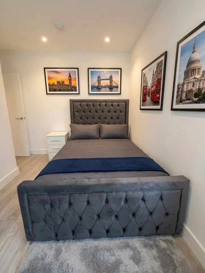 Flat Amhurst Road in Greater London