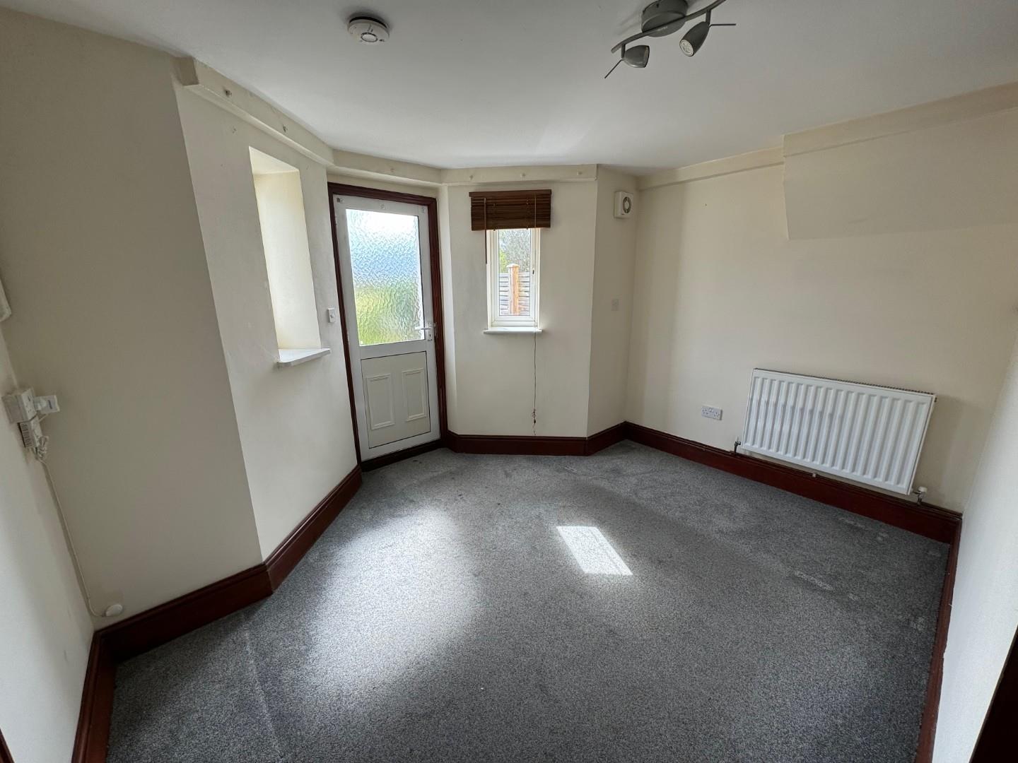 Flat Beaufort Road in Bristol